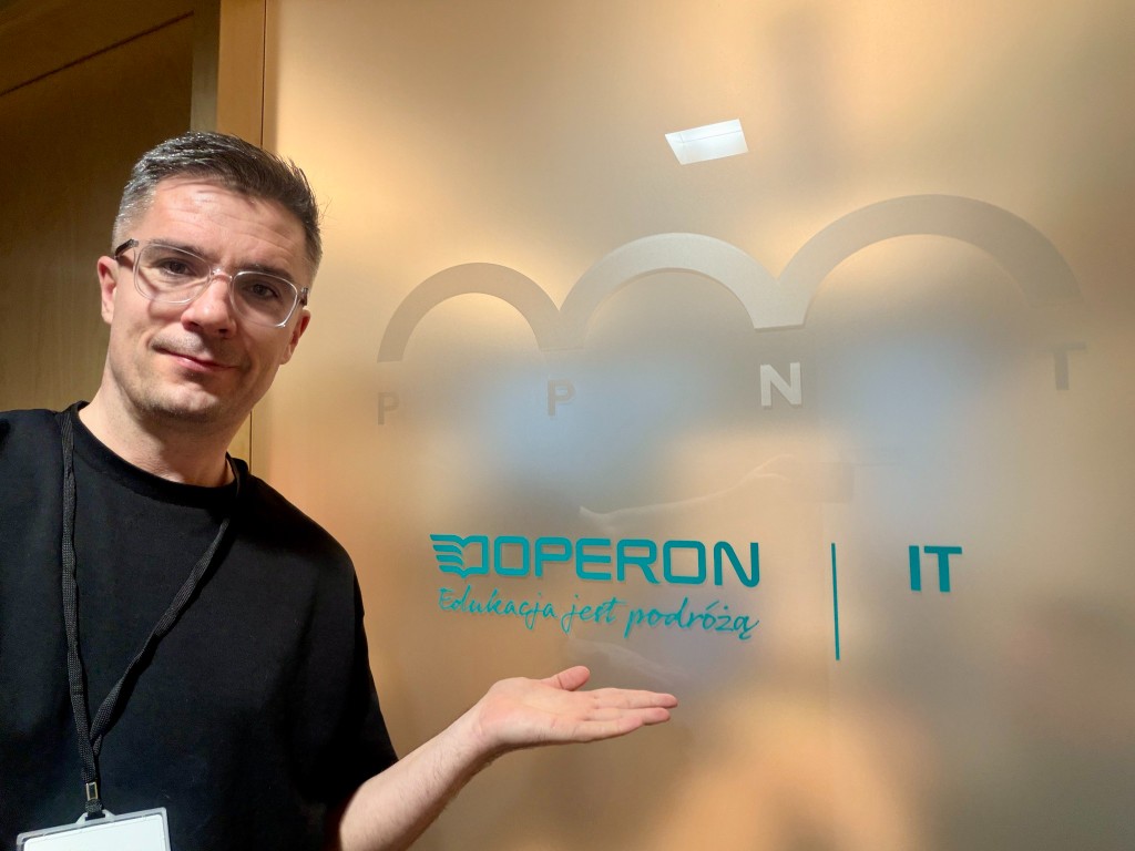 Piotr Dul w Operon